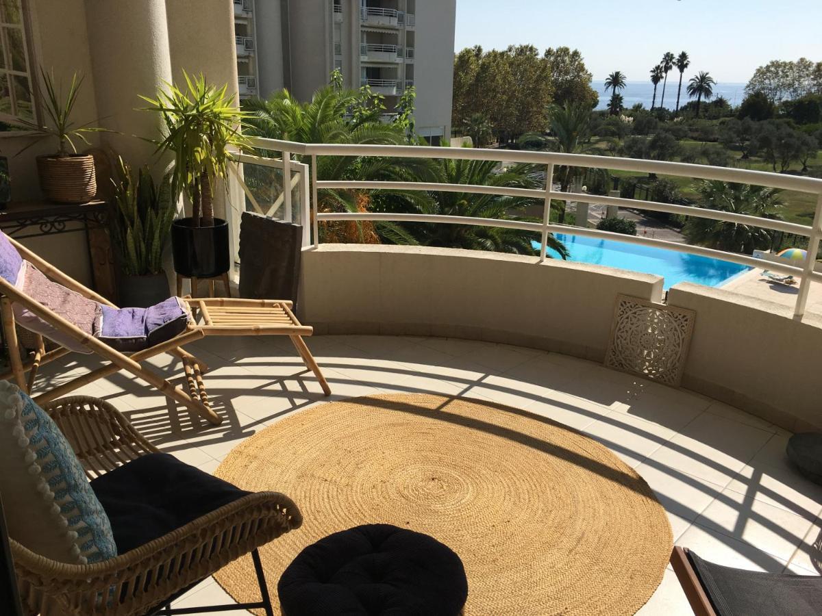 Appartement Tout Confort Vue Mer Antibes Extérieur photo